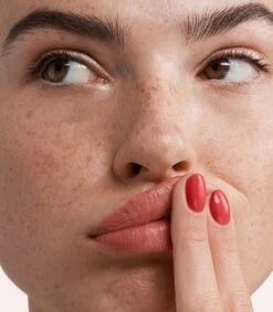 Pink Gellac - Regal Red - Gellak - Vegan - Rood - Glanzend - 15ml -Cosmeticawinkel 1050x1200 10