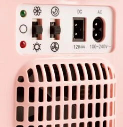 CREATE KOELKAST MINI BOX - Minikoelkast Voor Cosmetica 4L - Koud En Warm - Pastel Roze 19 CREATE KOELKAST MINI BOX - Minikoelkast Voor Cosmetica 4L - Koud En Warm - Pastel Roze -Cosmeticawinkel 1164x1200 5