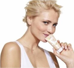 Garnier Skin Naturals BB Cream Anti Aging - 50 Ml - Light -Cosmeticawinkel 1200x1105 1