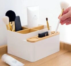 LYVION Make-up En Bureau Organizer - Kunststof En Bamboe -Cosmeticawinkel 1200x1109 4