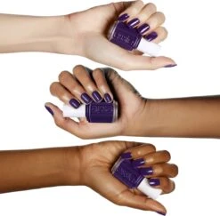 Essie Nagellak Winter 2018 - 588 Nightlights -Cosmeticawinkel 1200x1180 6