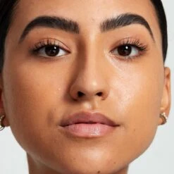 NYX Professional Makeup Fill & Fluff Eyebrow Pomade Pencil - FFEP08 Black - Wenkbrauw Potlood - 0,2 Gr 16 NYX Professional Makeup Fill & Fluff Eyebrow Pomade Pencil - FFEP08 Black - Wenkbrauw Potlood - 0,2 Gr -Cosmeticawinkel 1200x1200 1308