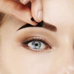 Maybelline Tattoo Brow Peel-Off Wenkbrauwgel - 3 Dark Brown - Bruin -Cosmeticawinkel 1200x1200 1316