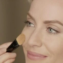 Max Factor Radiant Lift FD - 65 Rose Beige -Cosmeticawinkel 1200x1200 178