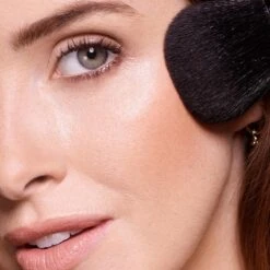 Max Factor Facefinity Matte Powder Bronzer - 001 Light Bronze -Cosmeticawinkel 1200x1200 354