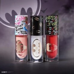 Makeup Revolution X Harley Quinn™ - What You Think I’m A Doll? Lip Gloss 7 Makeup Revolution X Harley Quinn™ - What You Think I’m A Doll? Lip Gloss -Cosmeticawinkel 1200x1200 39