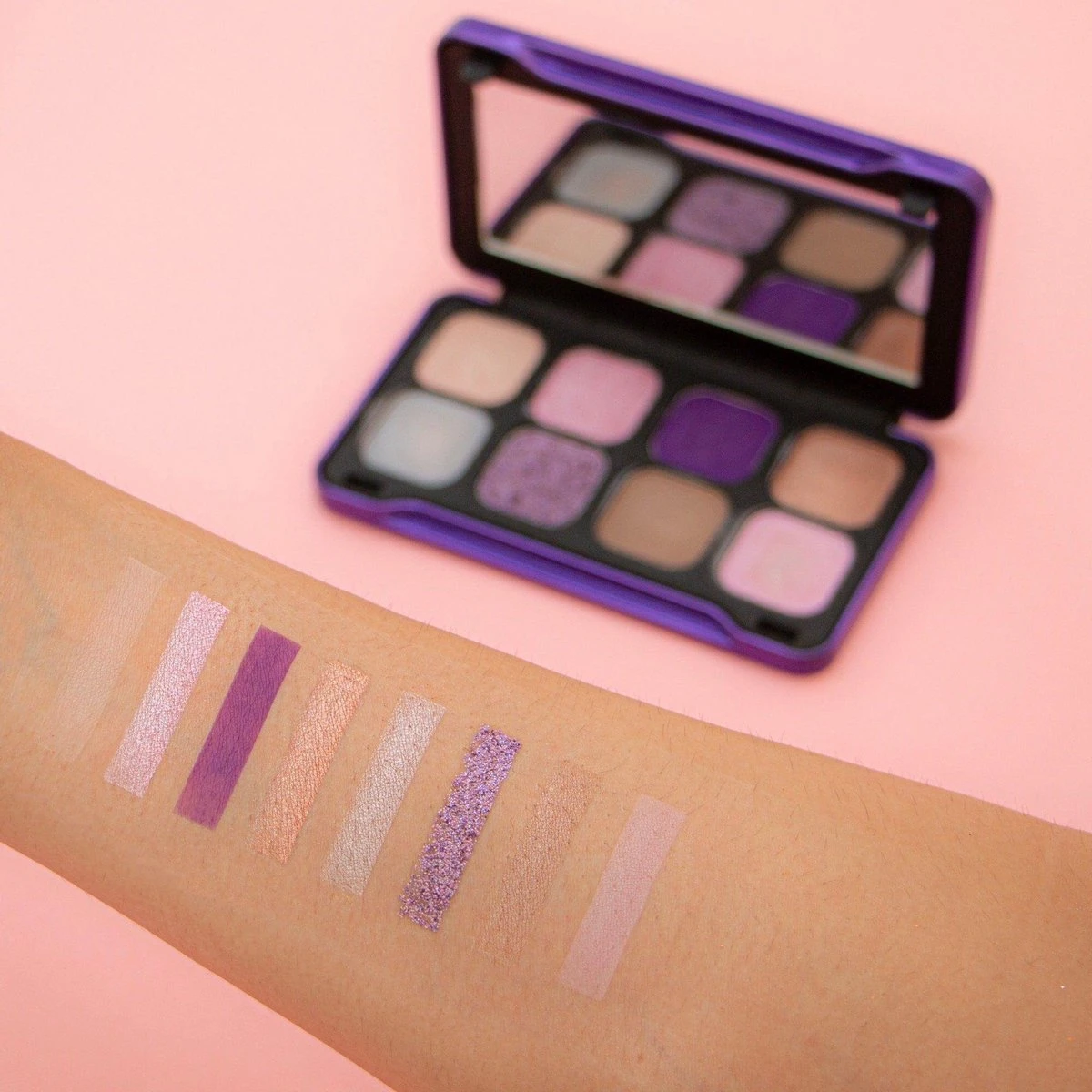 Makeup Revolution - Forever Flawless Dynamic Eyeshadow Palette 8 Makeup Revolution - Forever Flawless Dynamic Eyeshadow Palette - Afbeelding 6