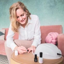 Miss Jules - 6-Delige Gellak Starterspakket - Nagellak - Kleur Nude - Glanzend & Dekkend Resultaat 19 Miss Jules - 6-Delige Gellak Starterspakket - Nagellak - Kleur Nude - Glanzend & Dekkend Resultaat -Cosmeticawinkel 1200x1200 859