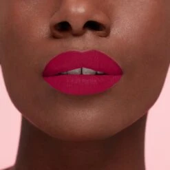 L’Oréal Paris Make-Up Designer Les Macarons Lippenstift - 828 Framboise Frenzy - Rood - Langhoudend - 6,7 Ml -Cosmeticawinkel 1200x1200 90