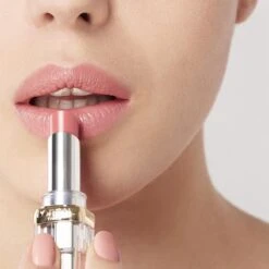 L'Oréal Paris Color Riche Shine Lipstick Lippenstift - 111 Pink Wonderland -Cosmeticawinkel 1200x1200 95