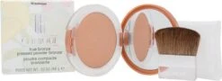 Clinique - True Bronze Pressed Powder Bronzer, #2 Sunkissed - -Cosmeticawinkel 1200x436 1