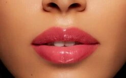 Lancome L'Absolu Mademoiselle Balm Plumming Effect Lippenbalsem 3.2 Gr -Cosmeticawinkel 1200x744 2