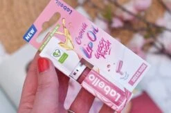 Labello Caring Lip Oil Dress Nude - 5.5 Ml 15 Labello Caring Lip Oil Dress Nude - 5.5 Ml -Cosmeticawinkel 1200x799 2