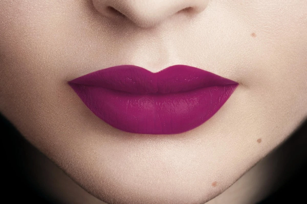 L'Oréal Paris Rouge Signature Lippenstift - 104 I Rebel - Paars - Matte Vloeibare Lipstick 5 L'Oréal Paris Rouge Signature Lippenstift - 104 I Rebel - Paars - Matte Vloeibare Lipstick - Afbeelding 3