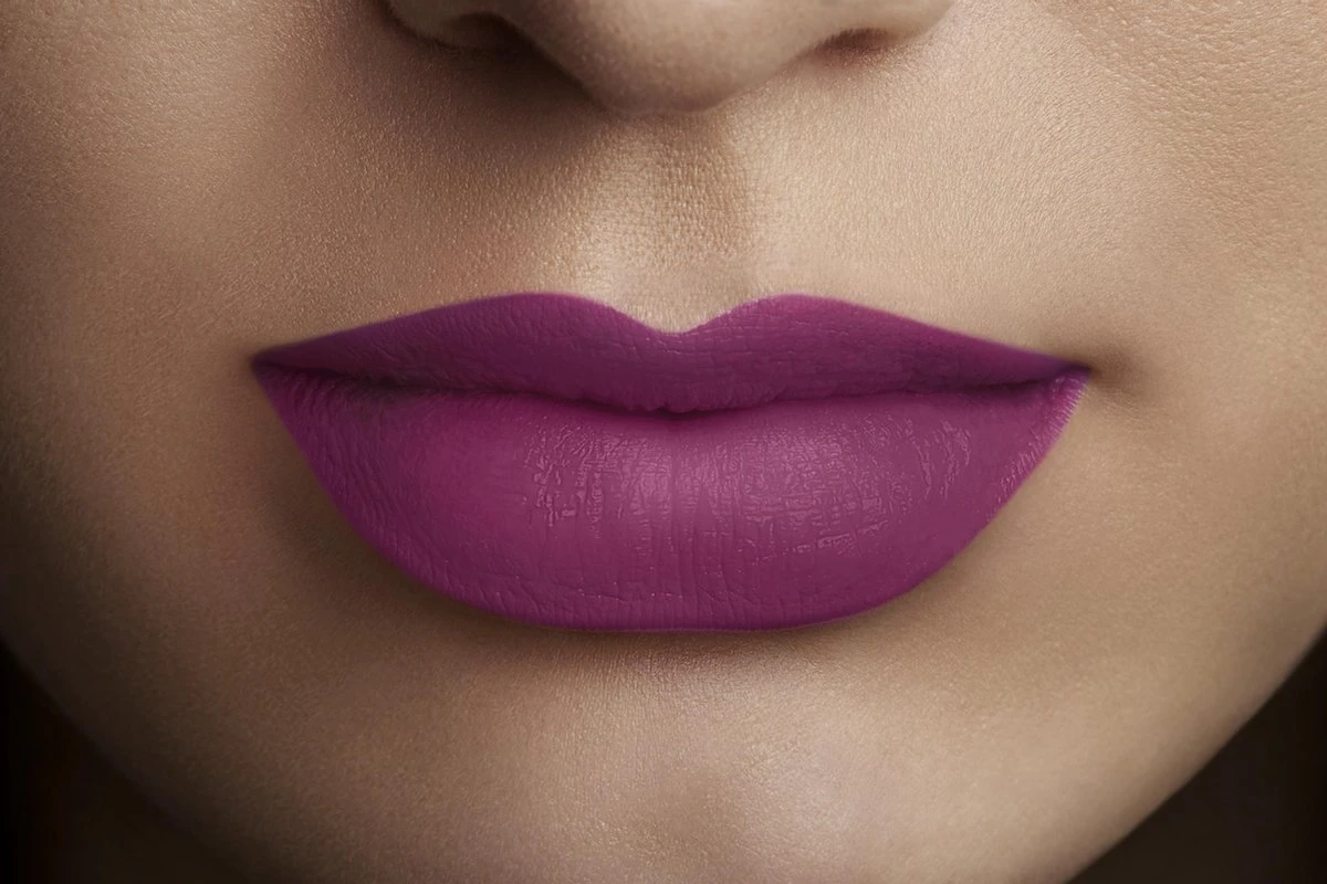 L'Oréal Paris Rouge Signature Lippenstift - 104 I Rebel - Paars - Matte Vloeibare Lipstick 6 L'Oréal Paris Rouge Signature Lippenstift - 104 I Rebel - Paars - Matte Vloeibare Lipstick - Afbeelding 4