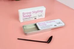 Your Beauty Tree ® Brow Styling Soap - Browsoap - Wenkbrauwzeep - Brow Lamination - Wenkbrauw Zeep -Cosmeticawinkel 1200x800 34