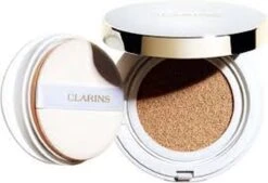 Clarins Everlasting Cushion - Foundation - SPF50 - 112 Amber -Cosmeticawinkel 1200x823 1