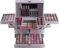 Professionele Make-up Koffer 132 Delig - Make Up Koffer Met Inhoud - Make Up Koffer Meisjes - Make Up Koffer Kinderen 9 Professionele Make-up Koffer 132 Delig - Make Up Koffer Met Inhoud - Make Up Koffer Meisjes - Make Up Koffer Kinderen -Cosmeticawinkel 1200x976