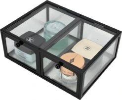 Make-up Organizer Yentl| Beauty Box | Cosmetica Organizer | Opbergdoos | Make Up Organizer | Beautybox | Vitrine Boxje | Glazen Box |Makeup Organizer |Beauty Organizer | Makeupbox | Storage Box |Make-uporganizer | Parfumbox | Parfumorganizer |Opmaken 9 Make-up Organizer Yentl| Beauty Box | Cosmetica Organizer | Opbergdoos | Make Up Organizer | Beautybox | Vitrine Boxje | Glazen Box |Makeup Organizer |Beauty Organizer | Makeupbox | Storage Box |Make-uporganizer | Parfumbox | Parfumorganizer |Opmaken -Cosmeticawinkel 1200x981 3