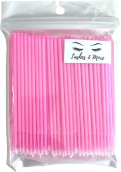 Lashes & More - 100 Stuks Wegwerp Microbrushes - Roze - Wimpers Uitbreiding - Individuele Lash Verwijderen - Wattenstaafje - Micro Borstel Voor Wimper Extensions Tool- Microbrush -Cosmeticawinkel 850x1200