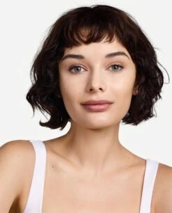 Clinique Beyond Perfecting - Foundation - 06 Ivory -Cosmeticawinkel 970x1200