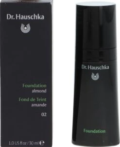 Dr. Hauschka - Foundation - 02 Almond -Cosmeticawinkel 981x1200 1