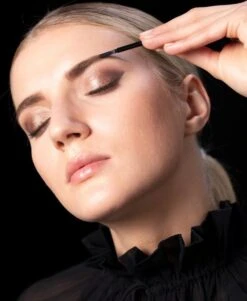 SYOSS Wenkbrauwverf 4-1 Donkerbruin - 1 Stuk 10 SYOSS Wenkbrauwverf 4-1 Donkerbruin - 1 Stuk -Cosmeticawinkel 986x1200 3